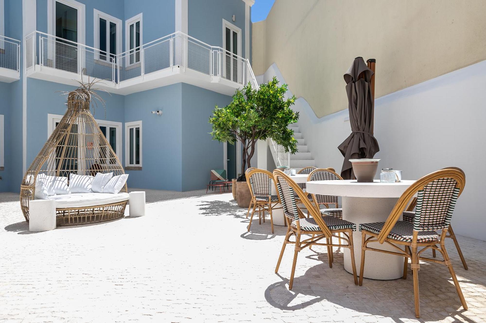 Dona Simone Boutique Suites & Studios - By @ Rita'S Place ファロ エクステリア 写真